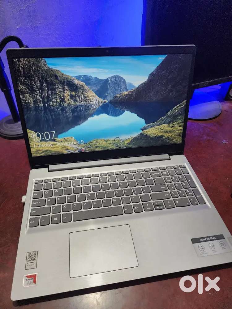 LENOVO laptop