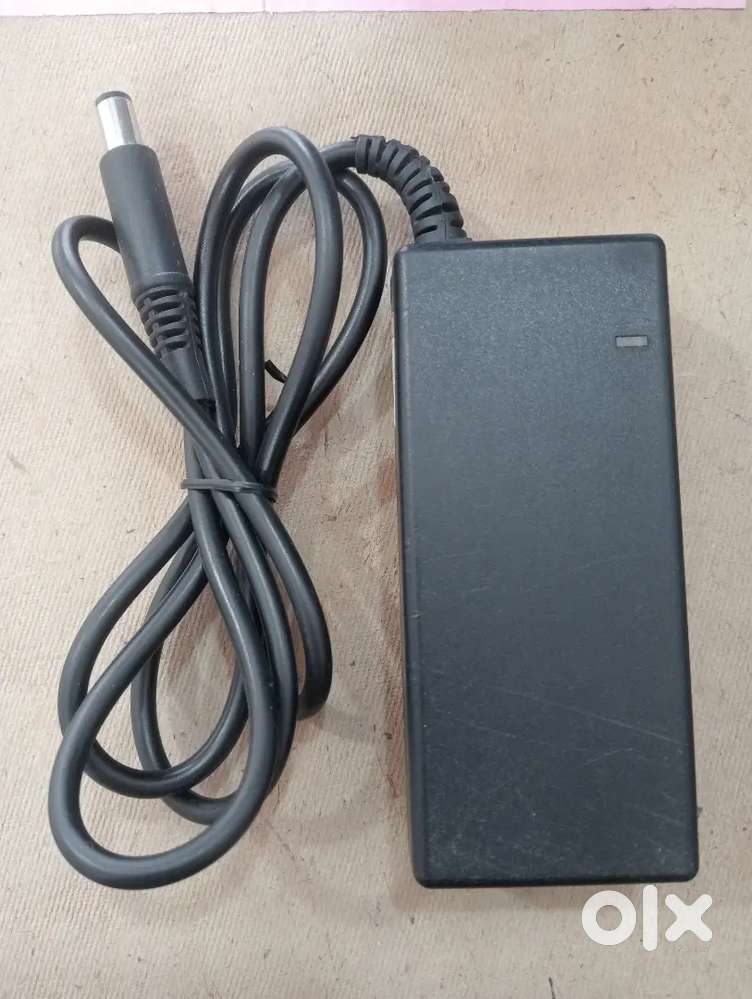 Dell 65w laptop adapter mota pin