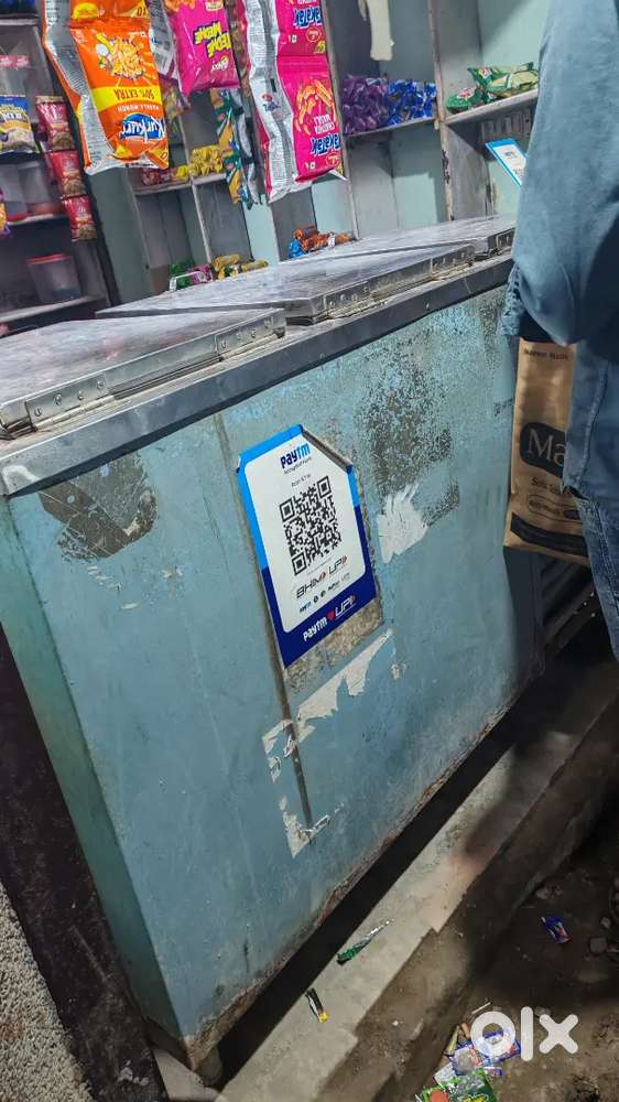 Freezer for shop
