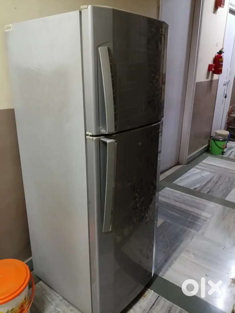 LG REFRIGERATOR