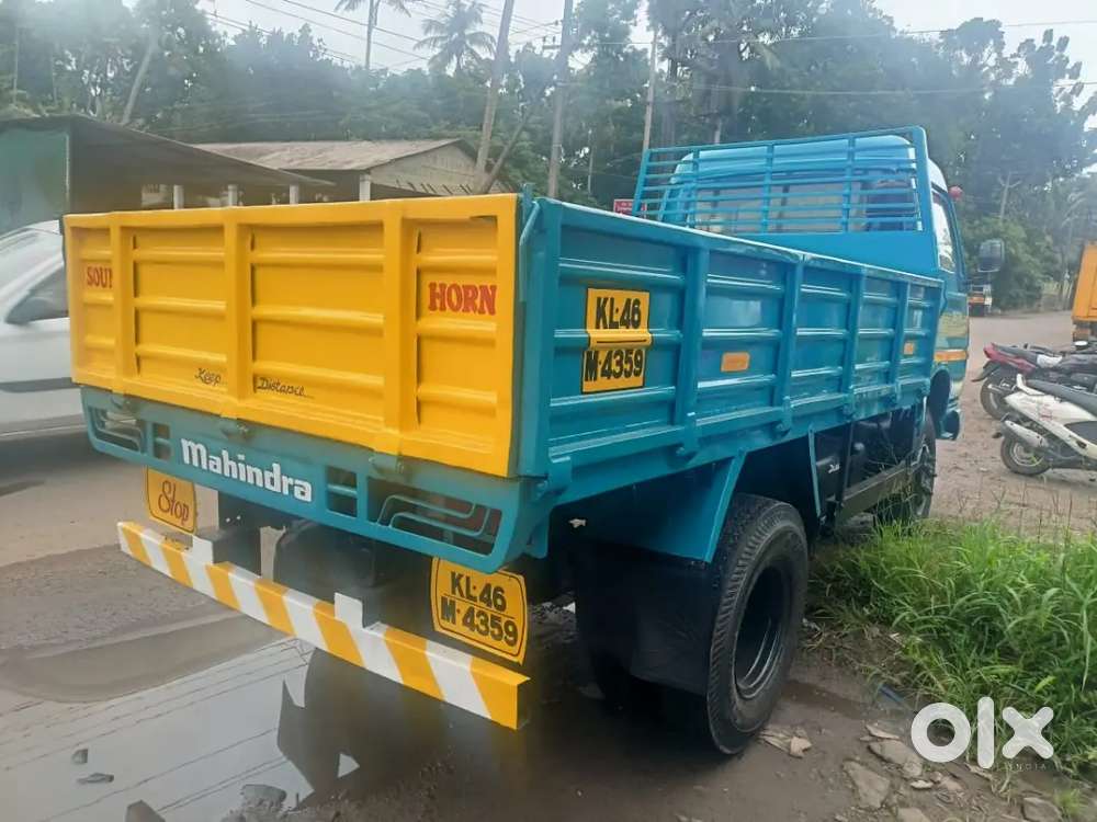 Mahindra Zoom