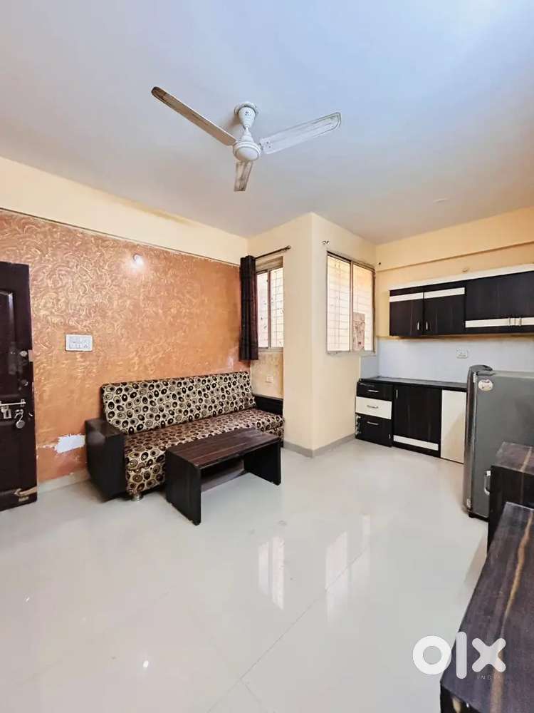 Independent 1bhk semi furnished flat for rent near Bombay hospital