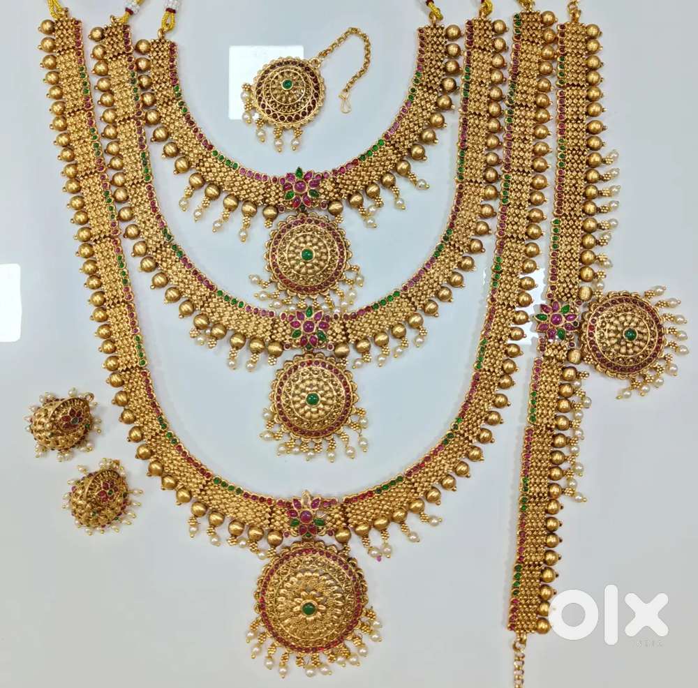 Salesman wanted for a fancy shop