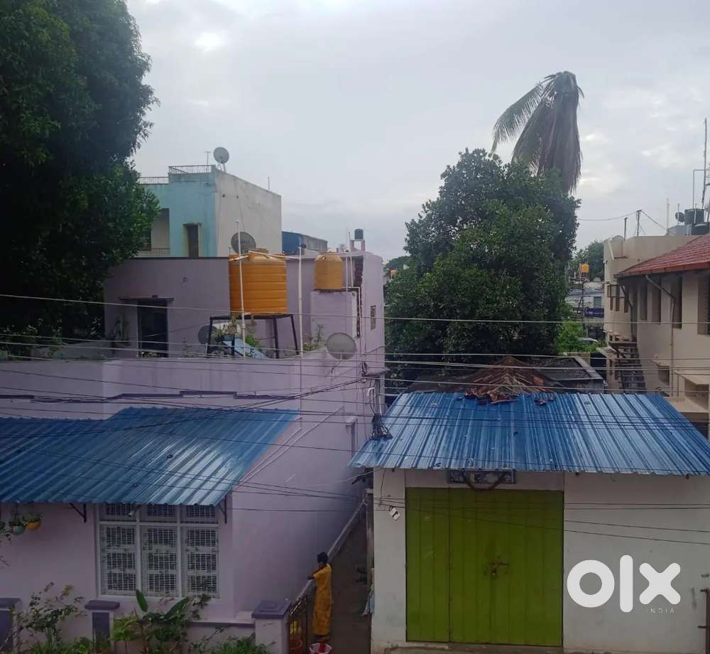Main Road Facing, Residential plot with 2bhk house and 1 shop