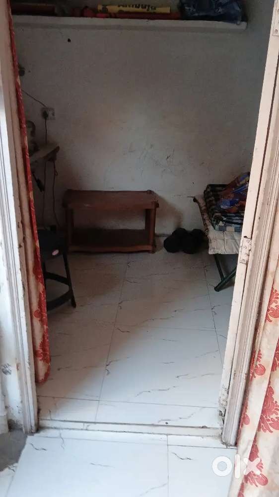 House maid for small house