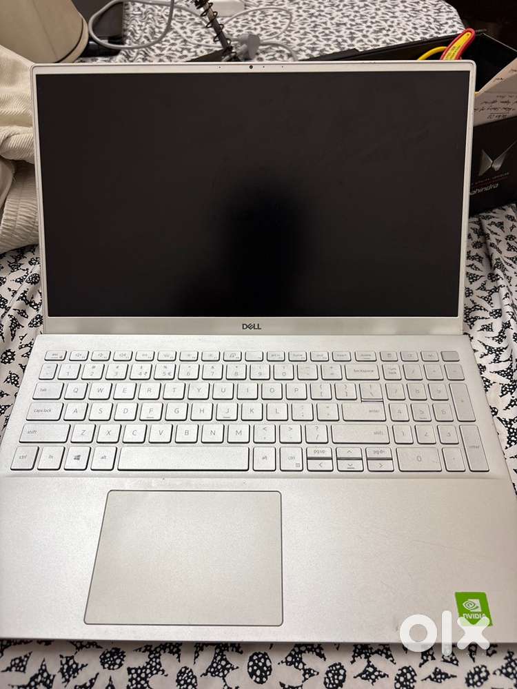 Dell inspiron 5502 15.6 inch FHD  11th gen intel i5