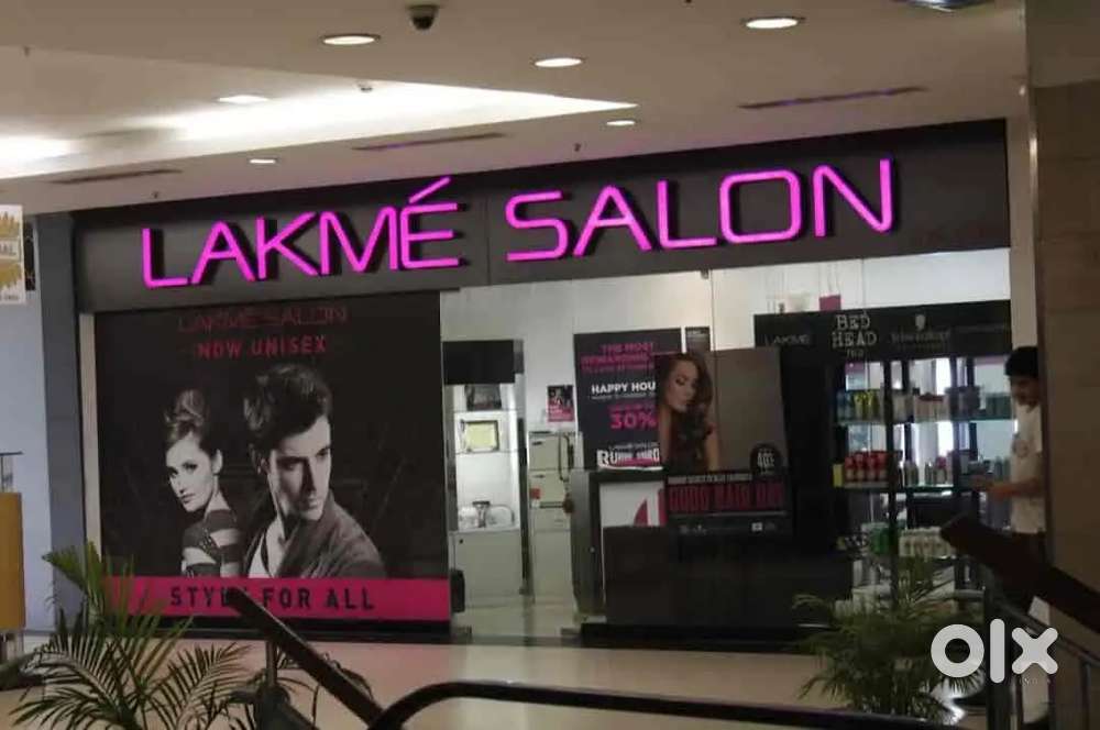 ( HR ASTHA ) GOOD OPPORTUNITY #UNISEX SALON MAKEUP VACANCY AVAILABLE .