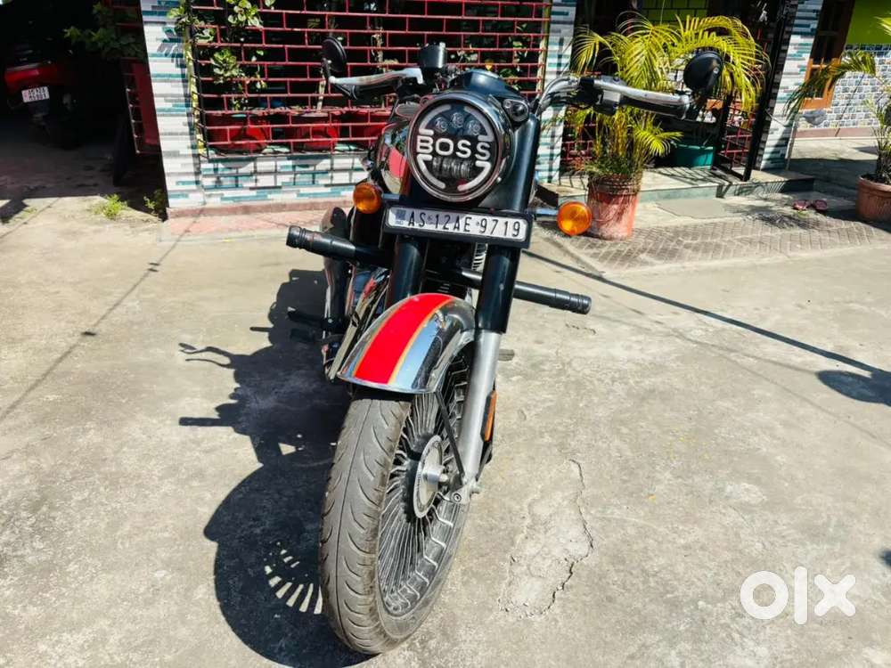 Brand new showroom condition no scratches