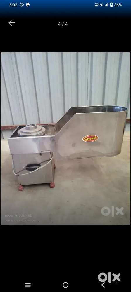 Banana chips machine