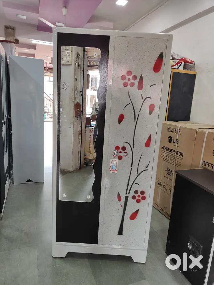 New almirah 2door A1 quality