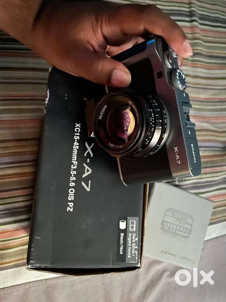 Fujifilm X-A7 camera