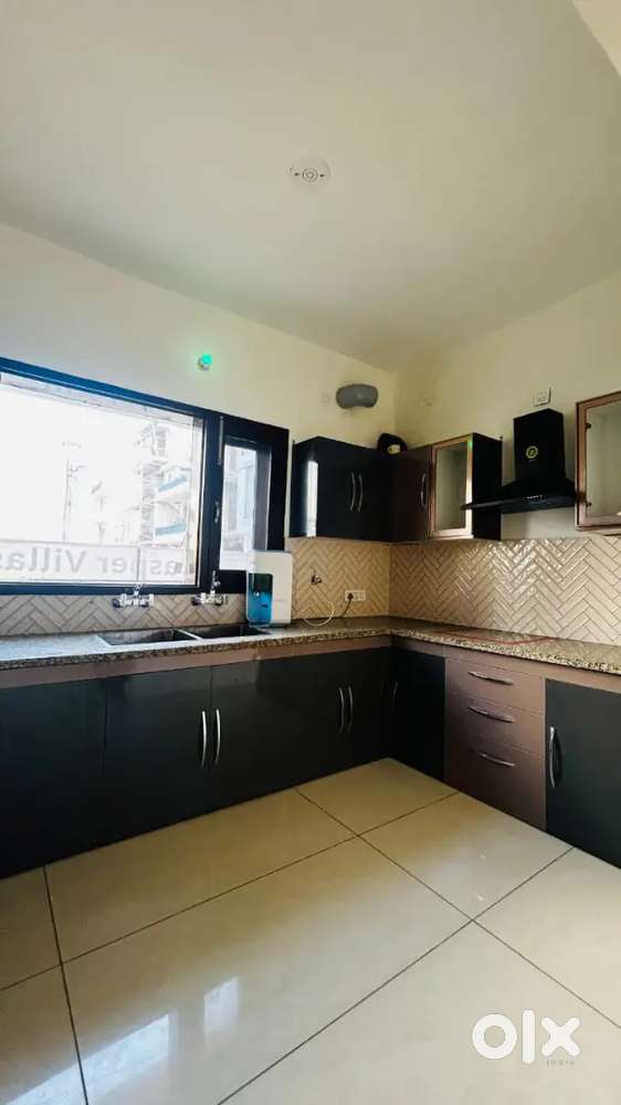 KOTHI FOR SALE(Chirag home sec.123)