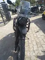 Yezdi adventure membo black