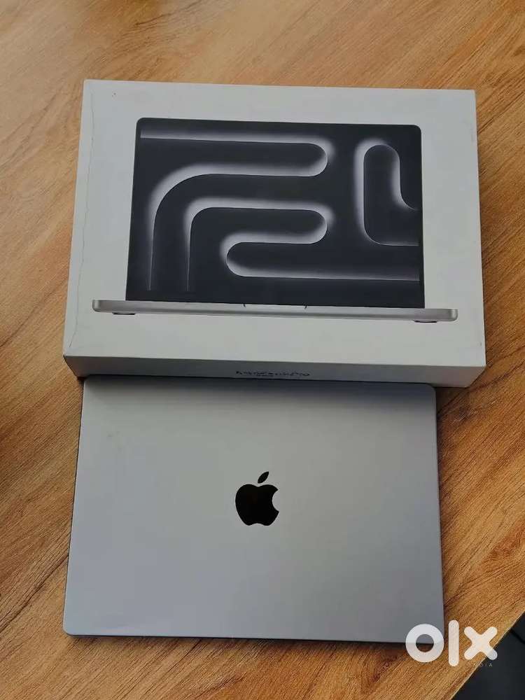 Apple MacBook Pro M5 (14.2 inch, 16GB, 512GB)