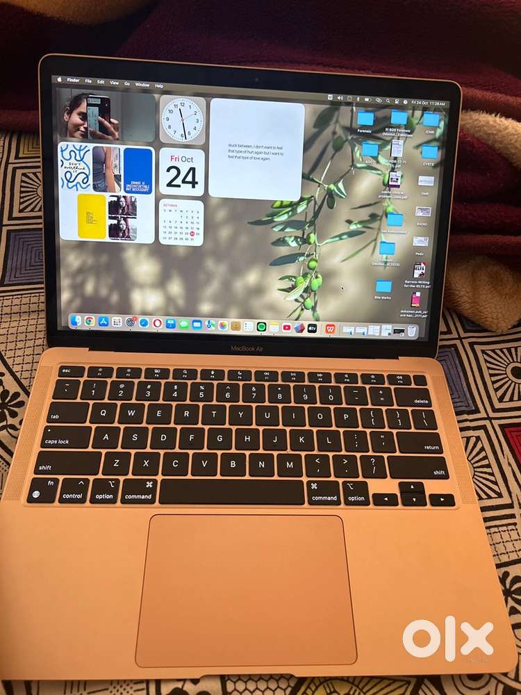 Macbook air 13.3inch