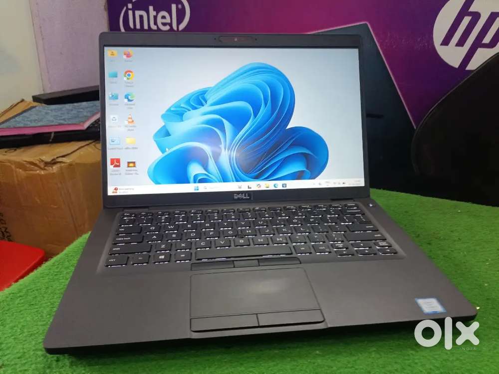 Dell Latitude 5400 i5 8th Gen 8gb RAM 256gb SSD 14 inches Gud Works