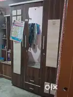 Lakdi ki almaari ek dam saste me