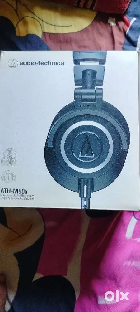 DJ headphone ATH -M50x (Audio technica) for  DJ play & gaming