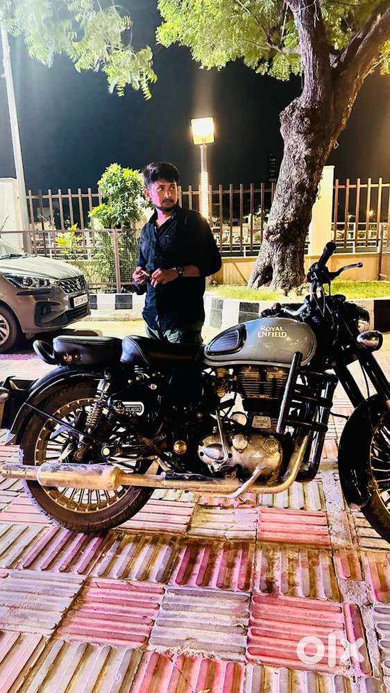 Everything is okkk And condition is Execellent