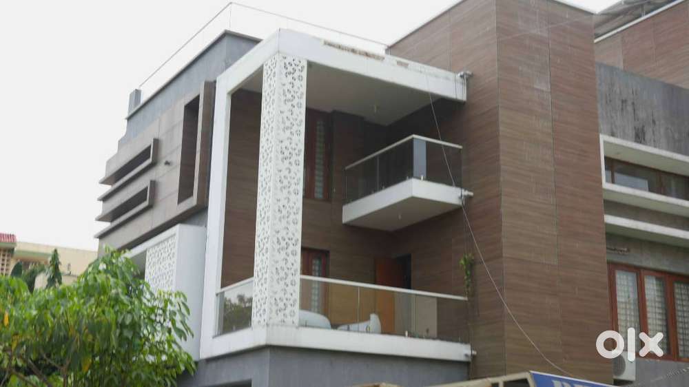 Selling Land In ECR - Palavakkam Beachside Plot For Sale