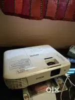 Epson ebxo5 projector