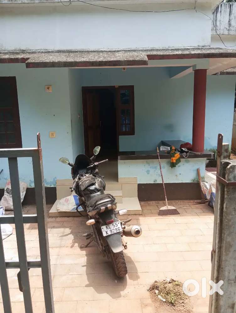 House for rent good location