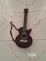 Toy guitar