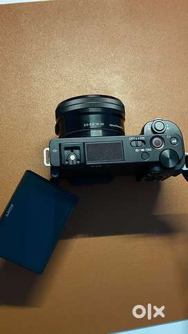 SONY ZV E10 NEW UNBOXED Condition With Company Warranty With Lens