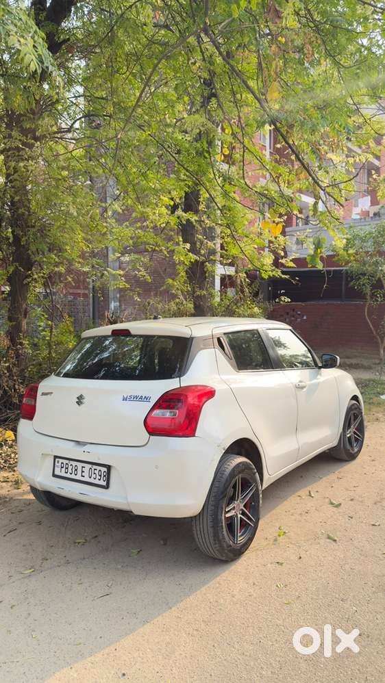 Maruti Suzuki Swift 2018 Diesel 72000 Km Driven