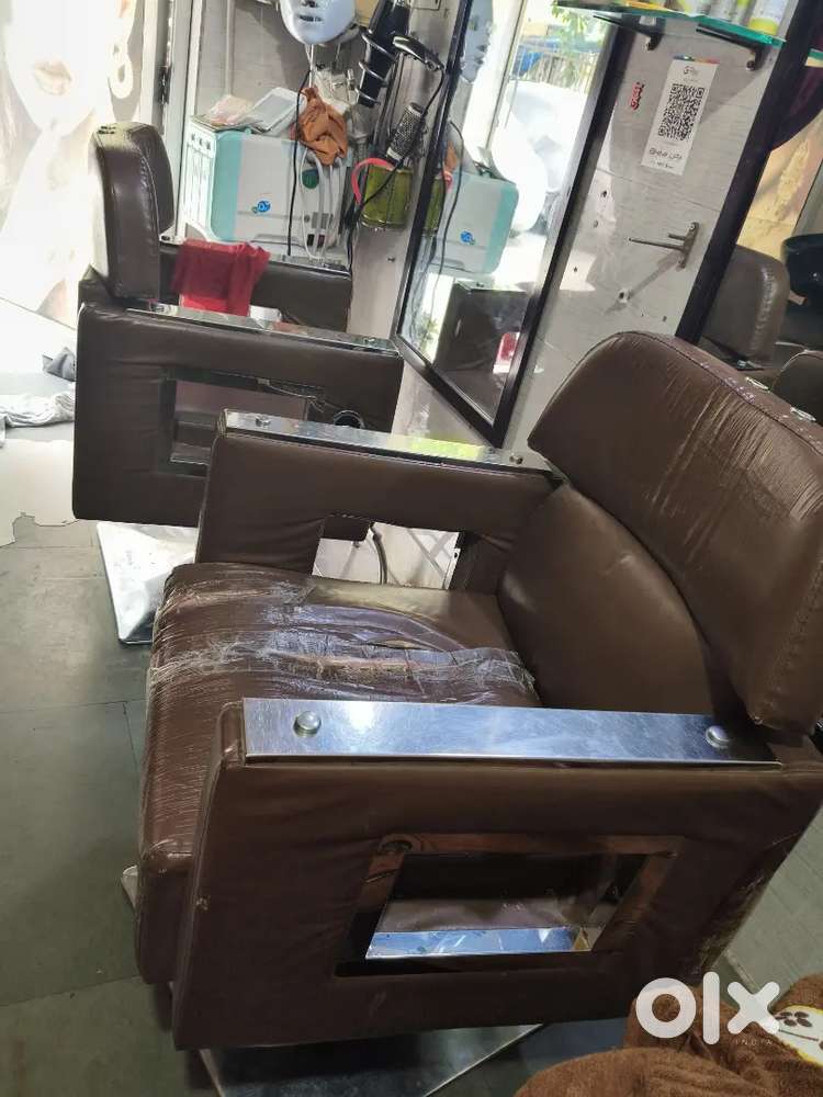 Salon chair 7500 ki dono chair h