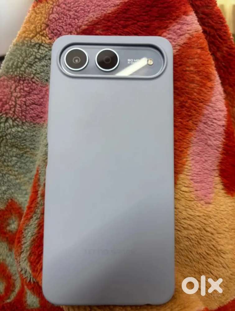 Double 5g network (8 gb 128) 10 days old double back cover original