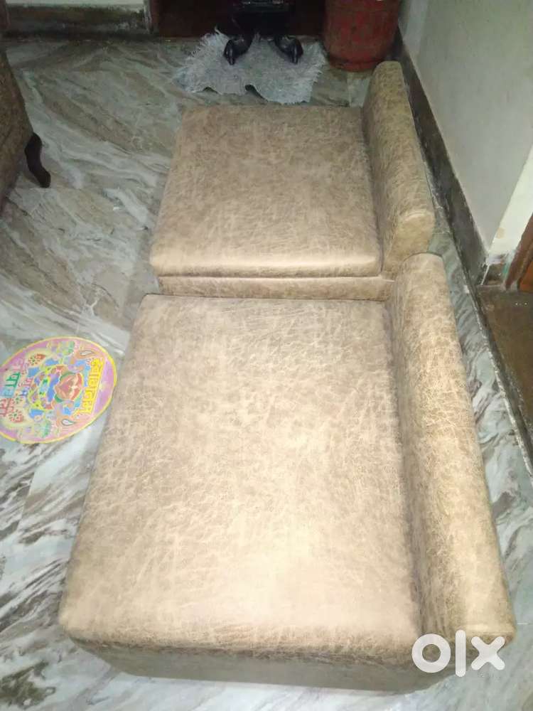 Sofa Set in a good and new condition