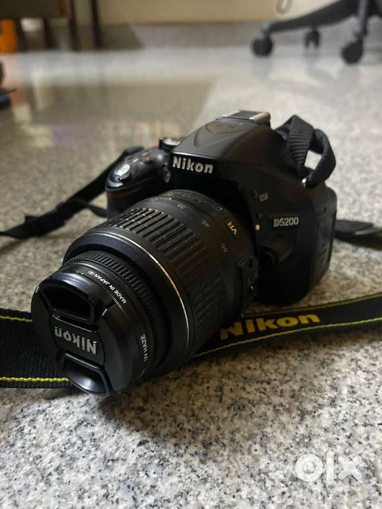 Nikon D5200 and 18-55mm f/3.5-5.6G lens for sale