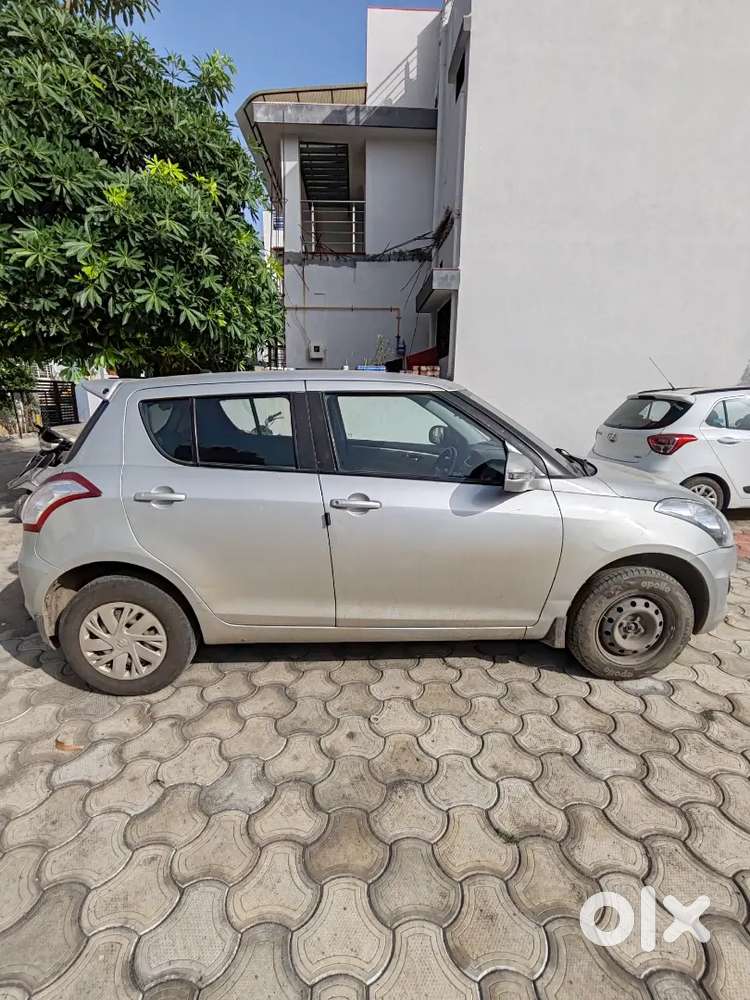 Maruti Suzuki Swift 2015 Petrol Good Condition and still 18kmpl