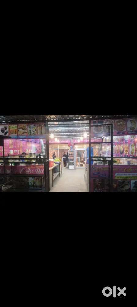 Cafe rent college gate number 2 Vivekanand global University