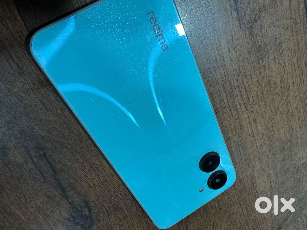 Realme C33 4 64