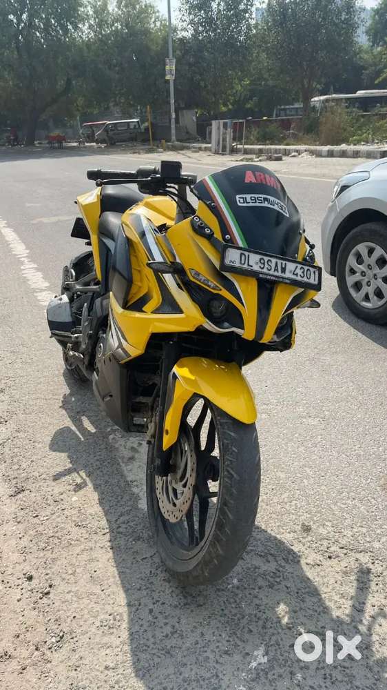 Pulsar rs 200 in mint condition also exchange with bullet