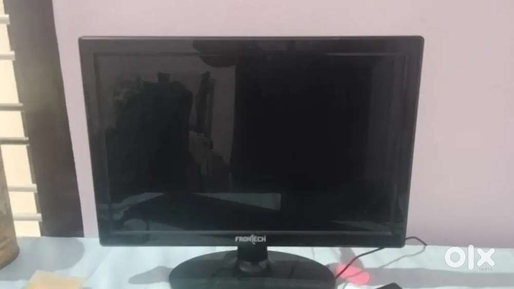 DESKTOP COMPUTER
