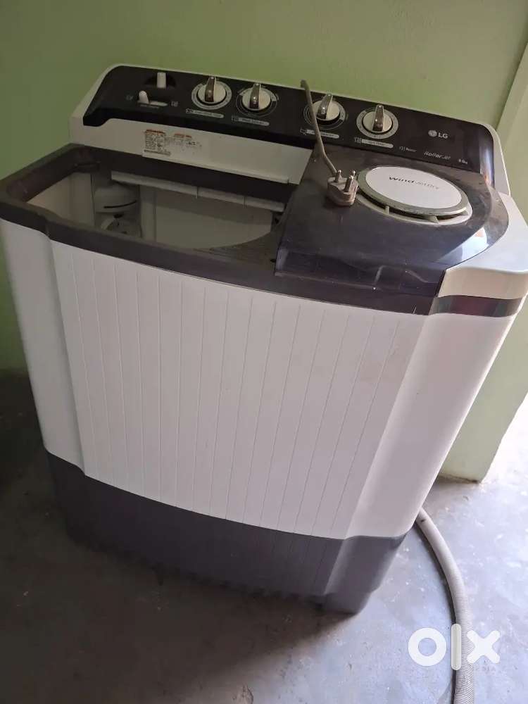 LG 8KG WASHING MACHINE