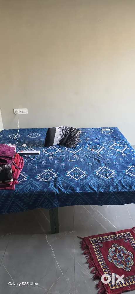 2bhk and 3bhk flate are available