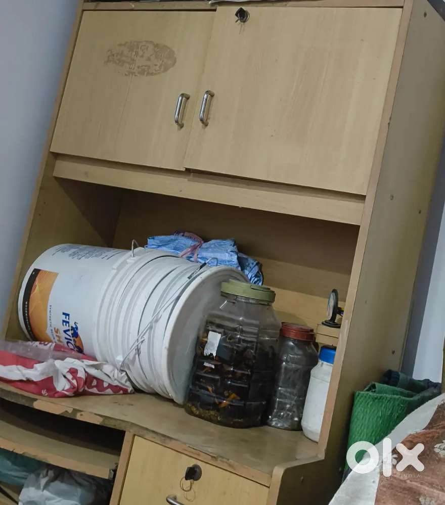 Computer table furniture