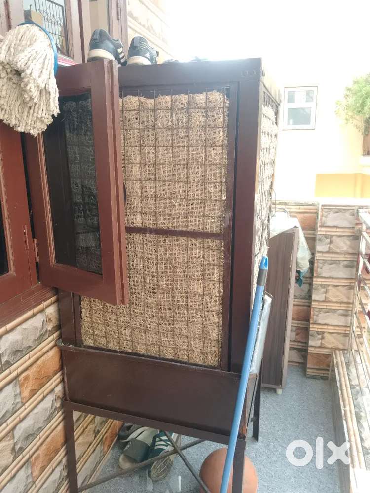 Brand new cooler with motor