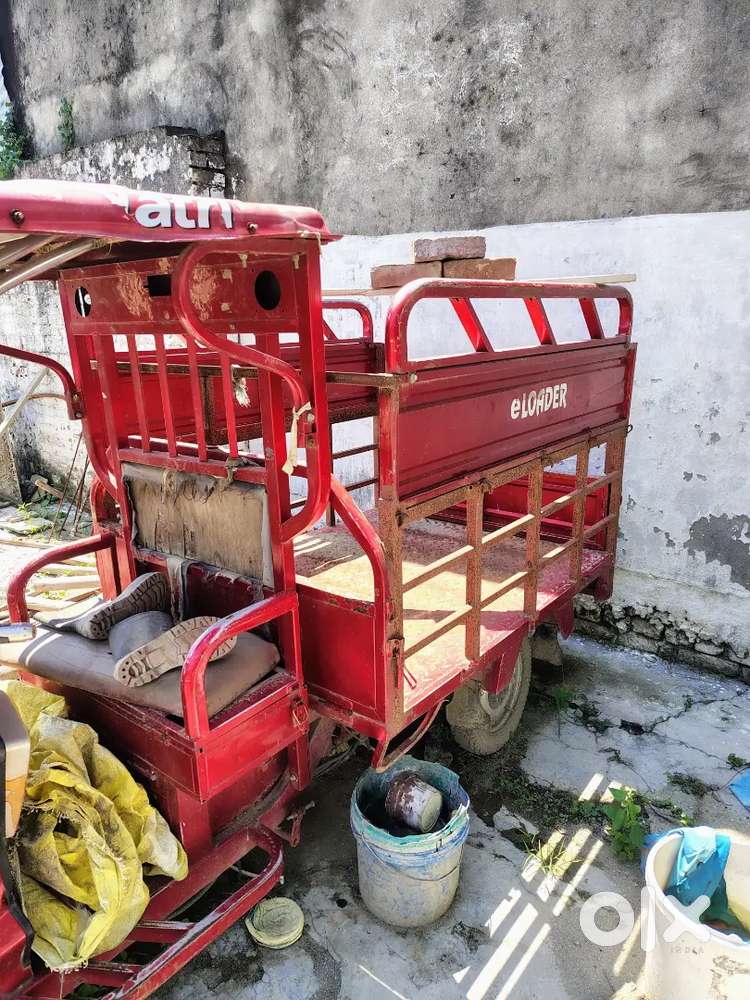 E Rickshaw ( Loader )