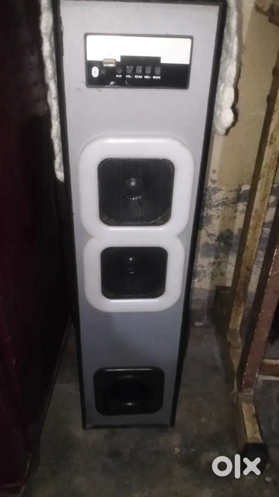 Home theatre tower