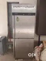 Commercial kitchen chiller