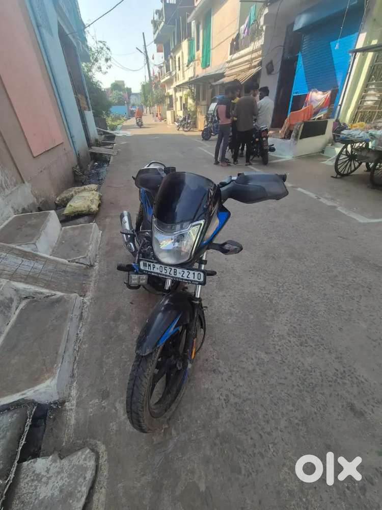 Gaadi bechke doosri gaadi lena hai