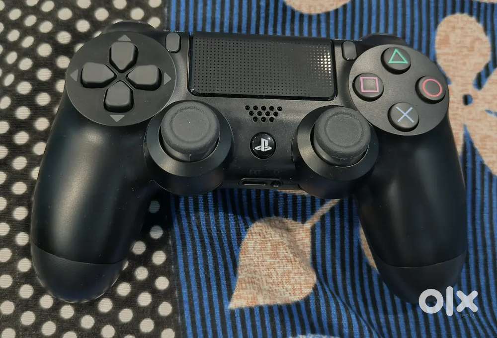 Selling my PS4 collection cds