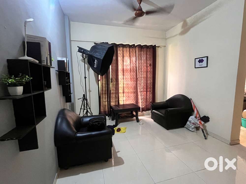 Looking for roommate in 2bhk