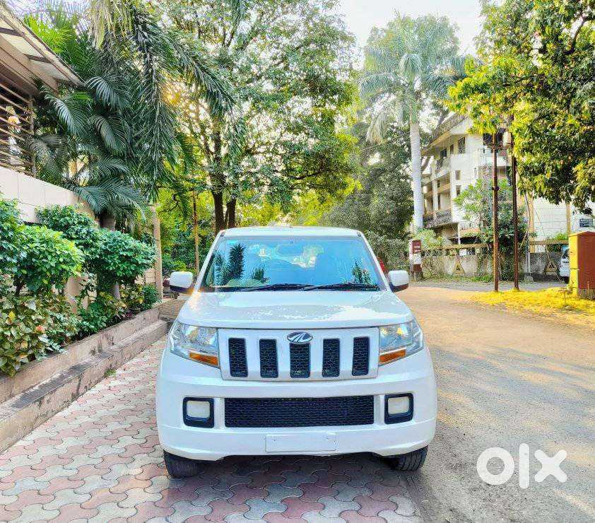 Mahindra TUV 300 T4 PLUS, 2018, Diesel