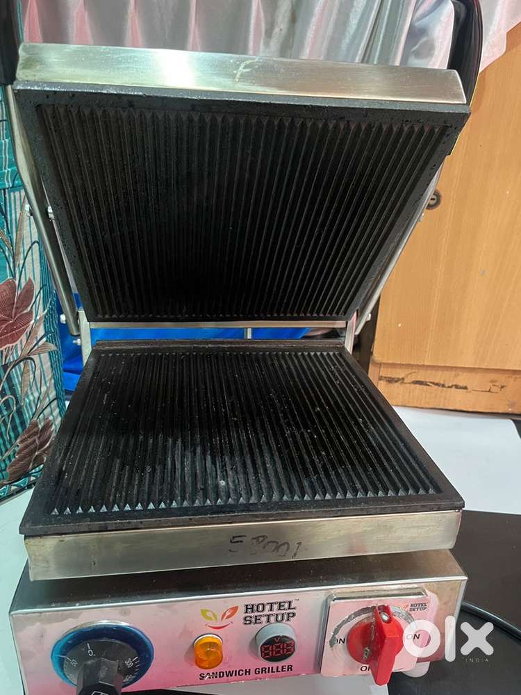 Brand new sandwich griller